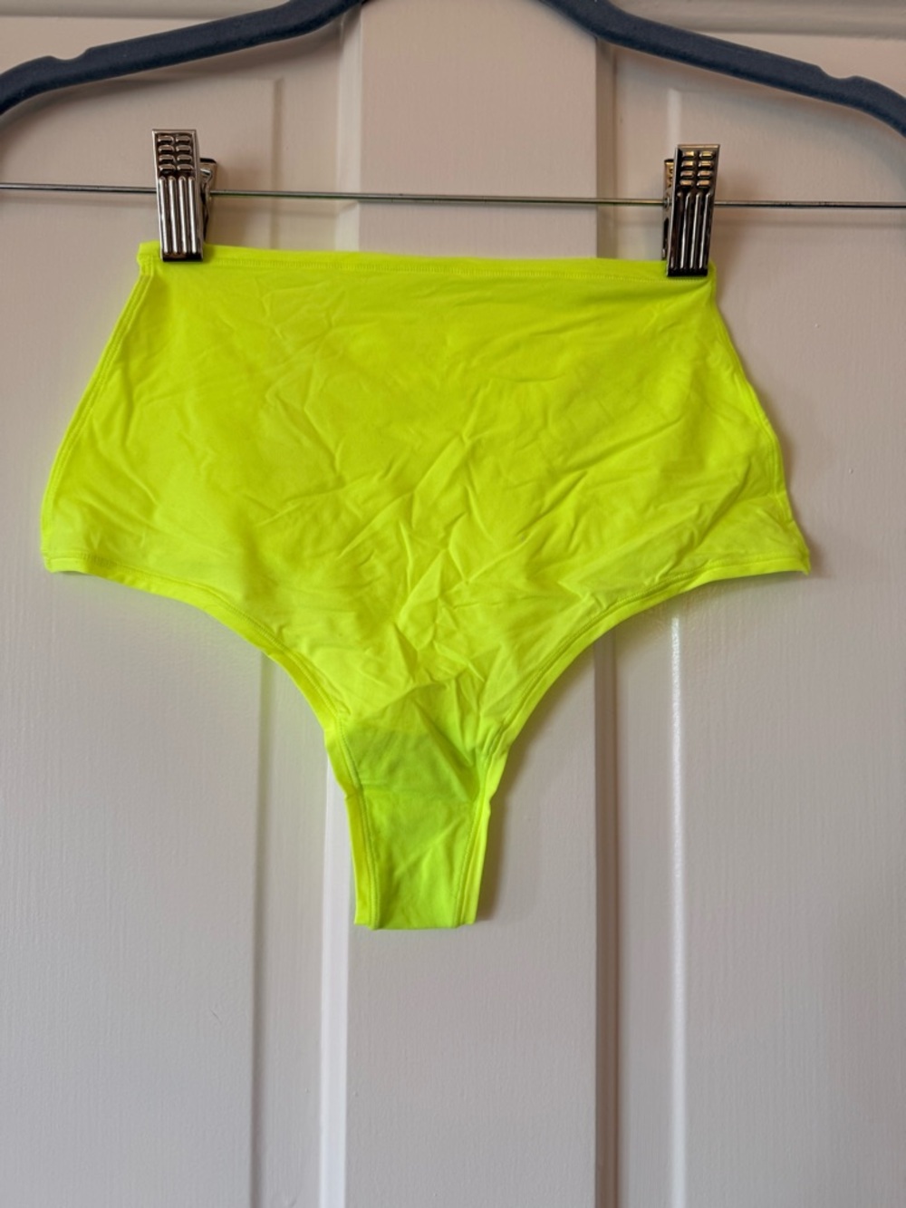 Skims neon yellow fits everybody high waisted thong